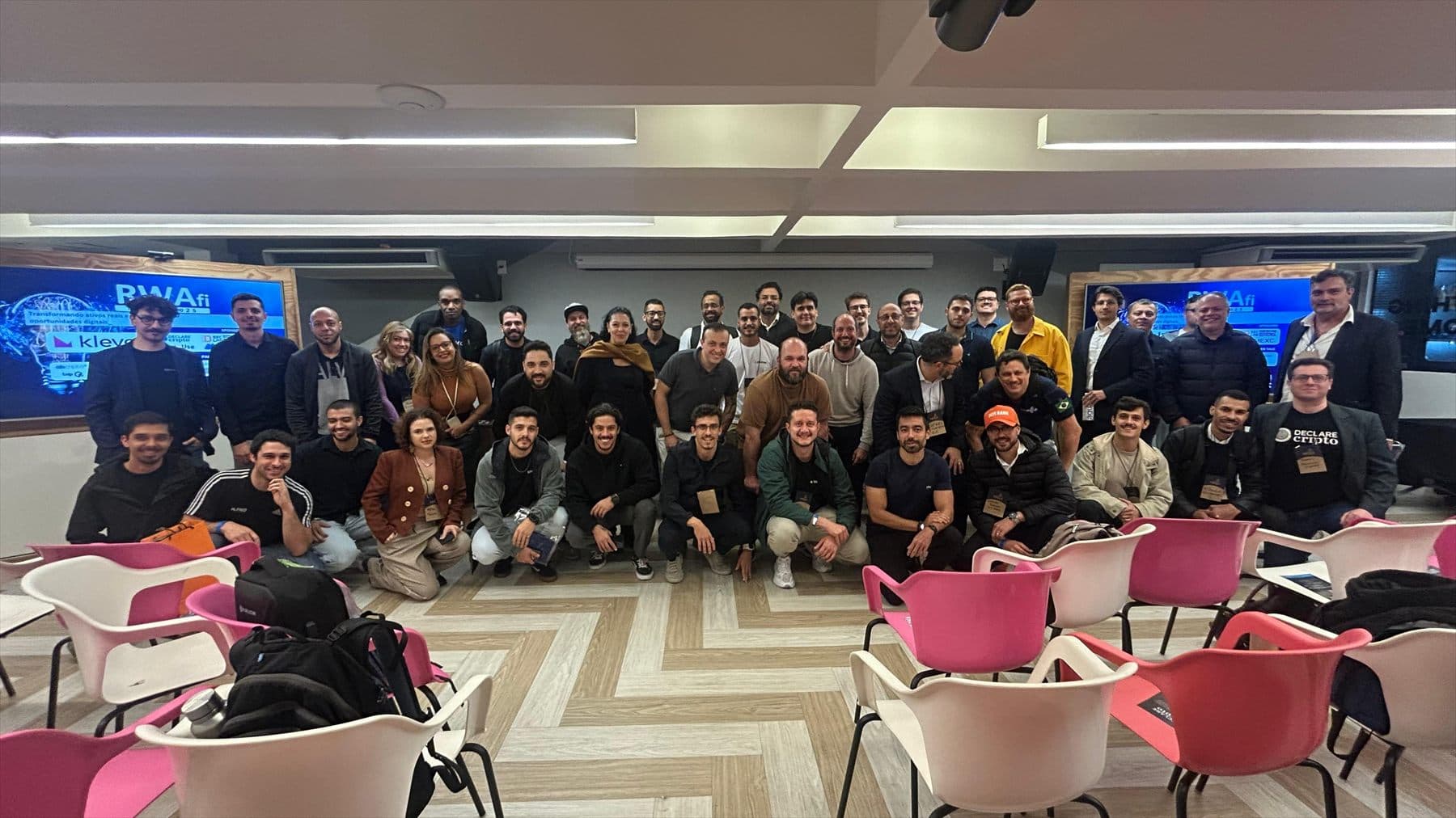 Auditório do Distrito Hub lotado no RWAfi Brazil 2025